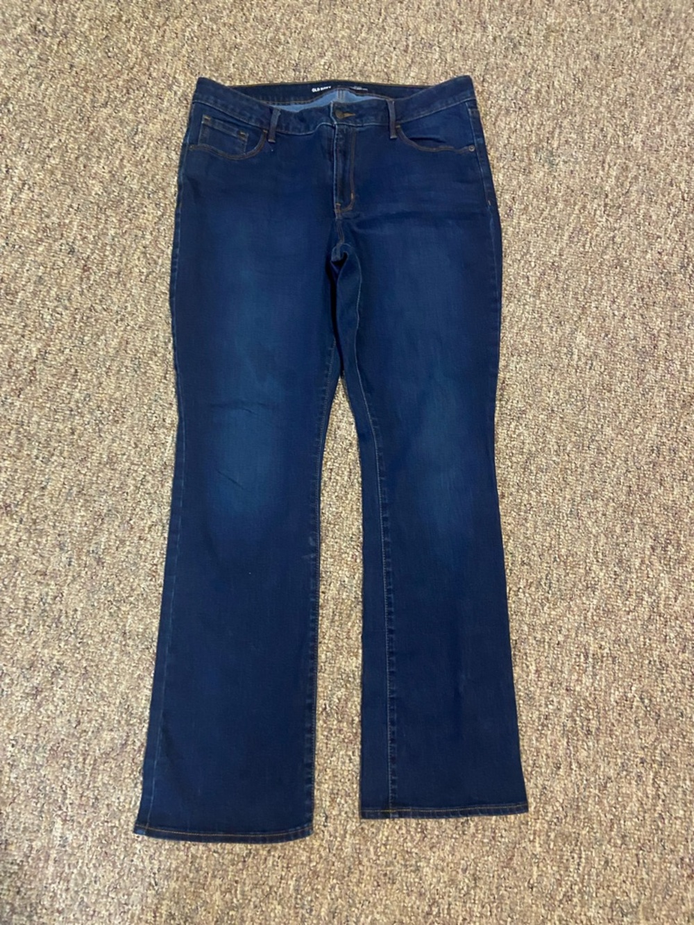 Old Navy 16 Long Kicker Bootcut Mid-Rise Jeans
